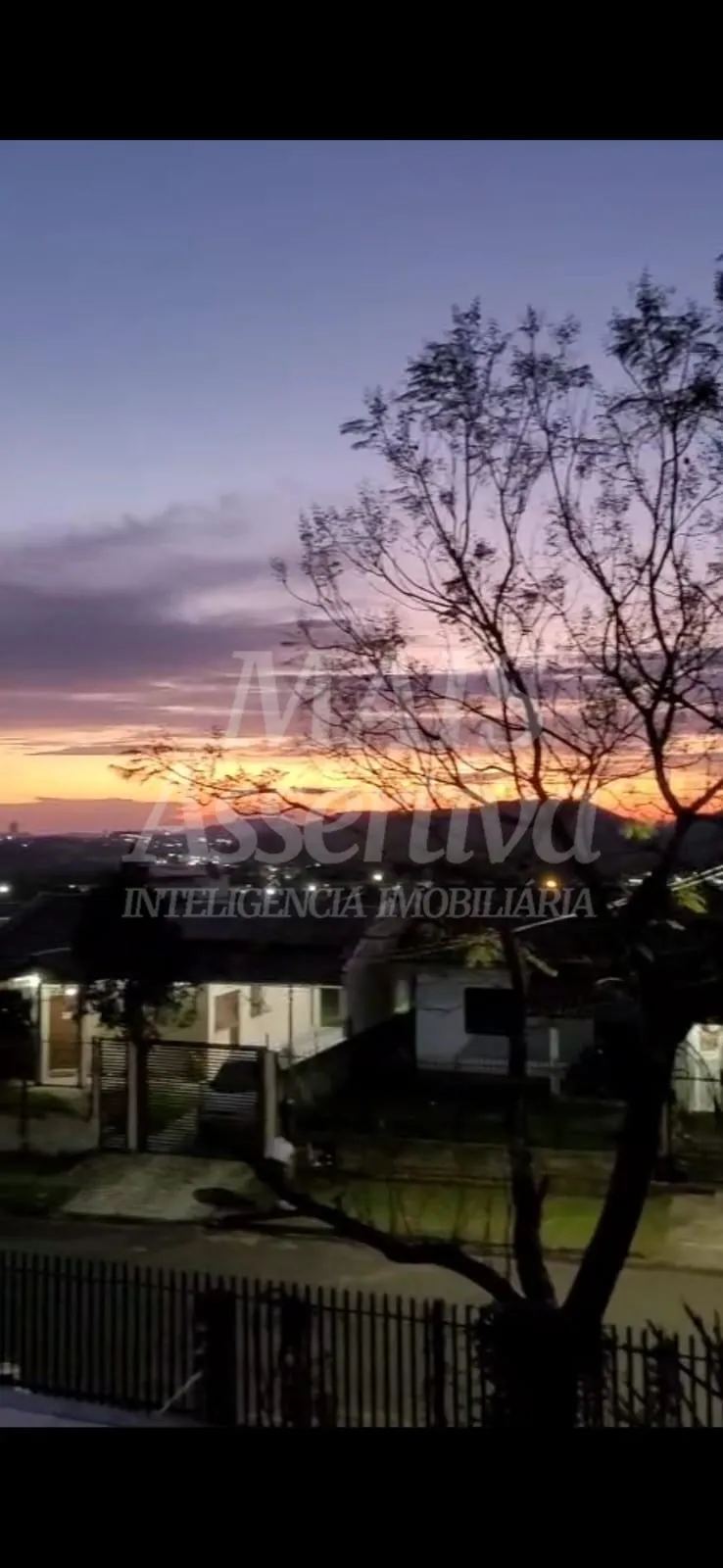 Casa de Alvenaria três pisos à venda, localizada no bairro Firenze/ Campo Bom.