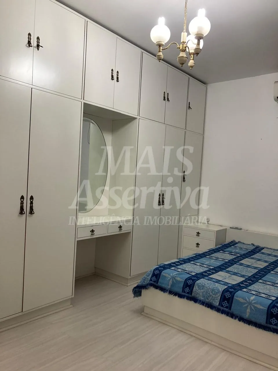 Casa com 03 dormitórios para venda no bairro Primavera