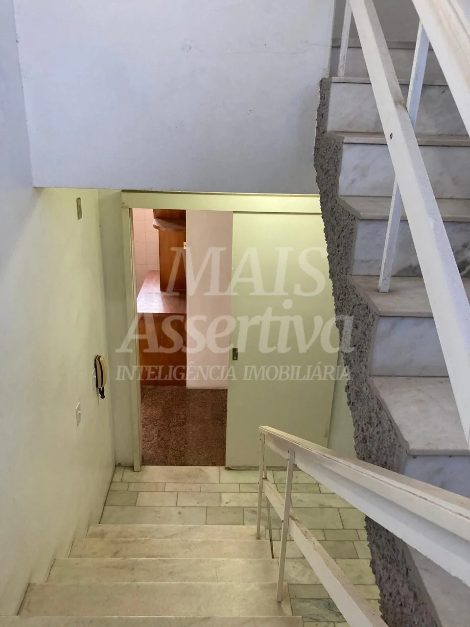 Casa com 03 dormitórios para venda no bairro Primavera