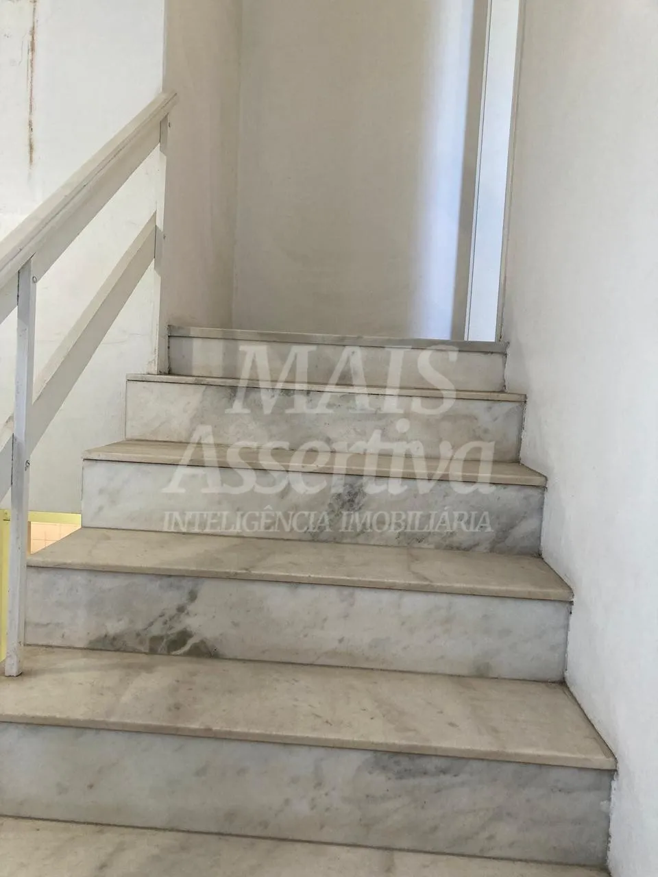Casa com 03 dormitórios para venda no bairro Primavera