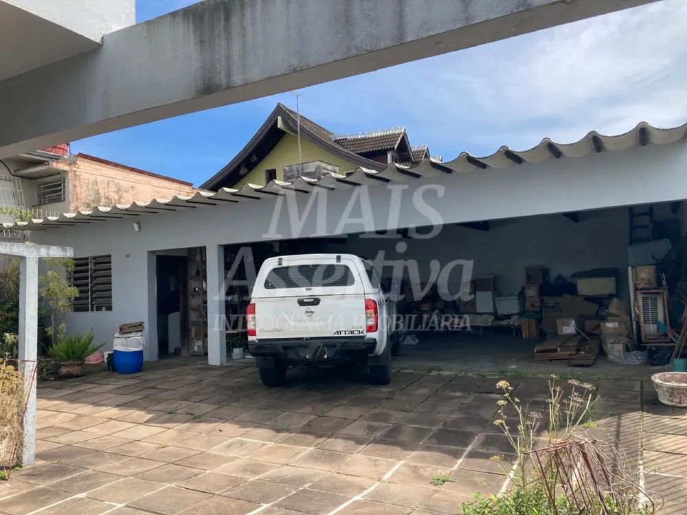 Casa com 03 dormitórios para venda no bairro Primavera