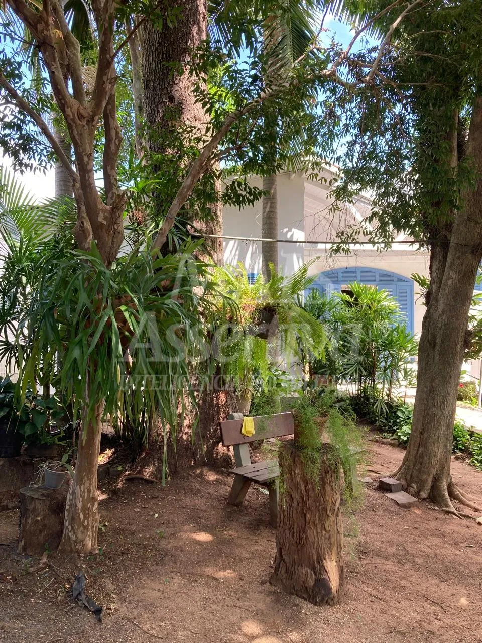 Casa mobiliada com 05 dormitórios para locação no bairro Guarani Novo Hamburgo