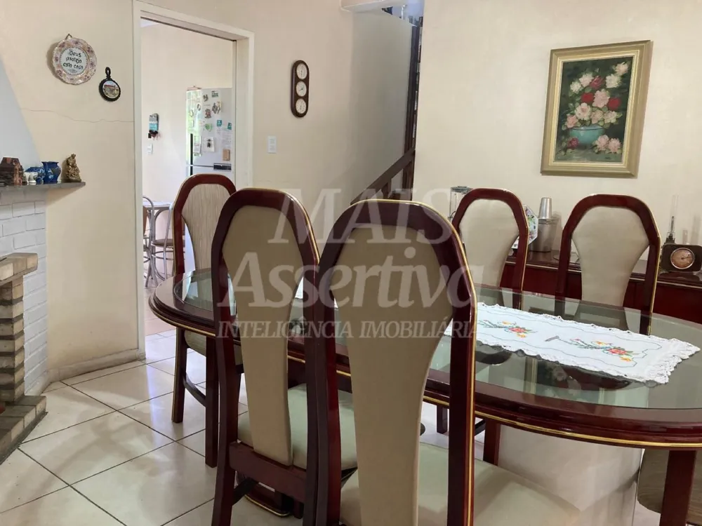 Casa mobiliada com 05 dormitórios para locação no bairro Guarani Novo Hamburgo
