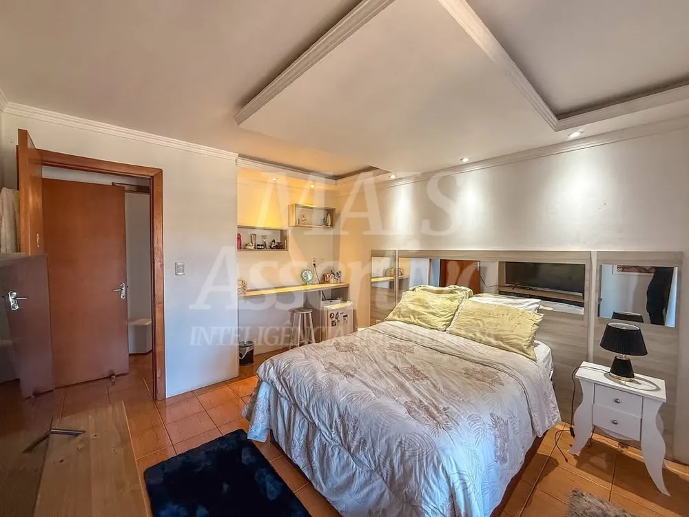 Casa mobiliada para locação em Estância Velha de 4 dormitórios - 250m²