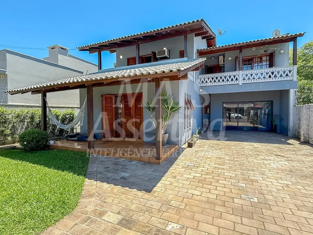 Casa mobiliada para locação em Estância Velha de 4 dormitórios - 250m²