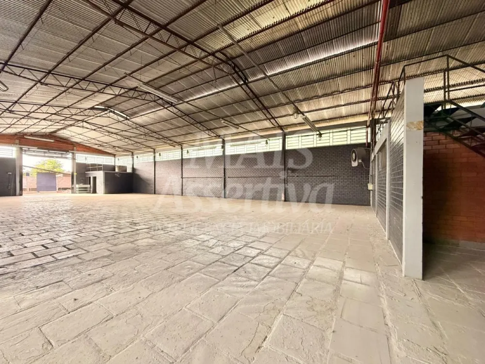 Prédio comercial pra locação de 1.440m² e terreno de 2.000m² - Novo hamburgo