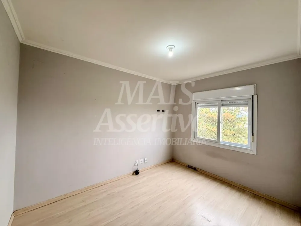 Apartamento no 3º andar, semi mobiliado para venda - Monte Brasil 