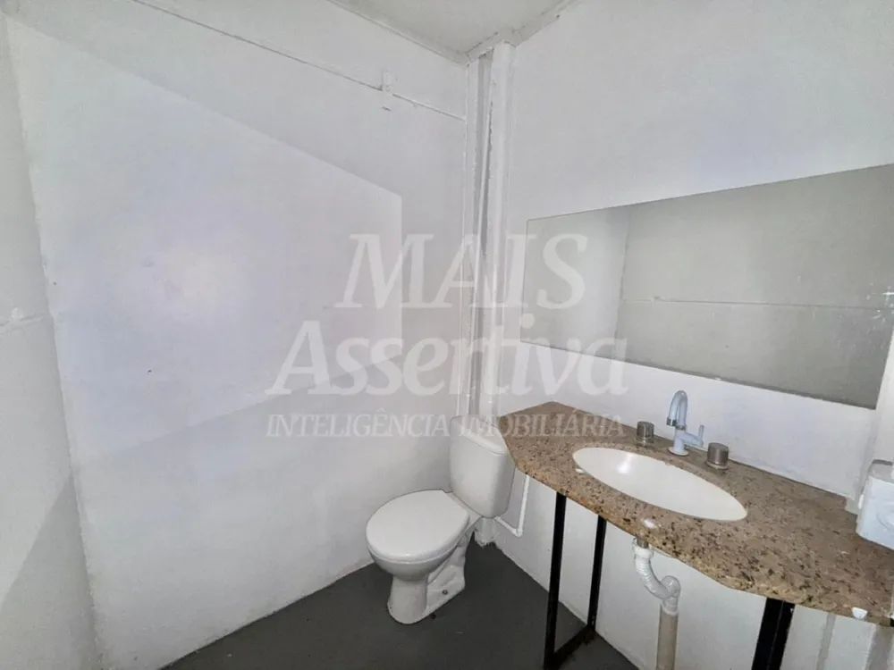 Ótima sala comercial para locação no bairro Operário em Novo Hamburgo - Com mezanino