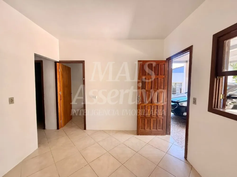 Casa inferior para locação, bairro Canudos em Novo Hamburgo - 2 Quartos, 1 Vaga
