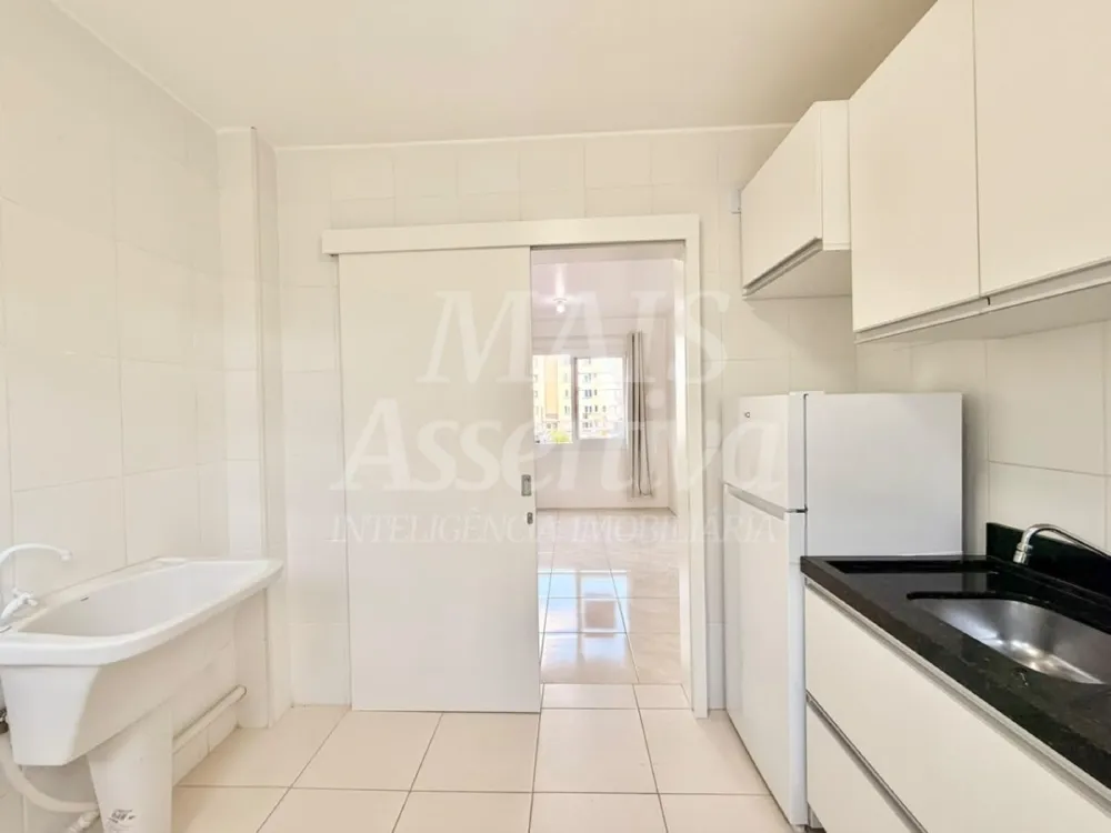 Apartamento semi mobiliado - Condominio Térra Brasil no 2º andar 