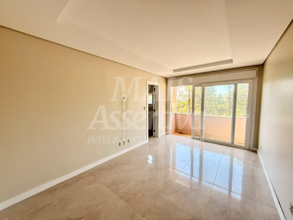 Sobrado com 03 suites, semi mobiliado para locação - São José em Canoas