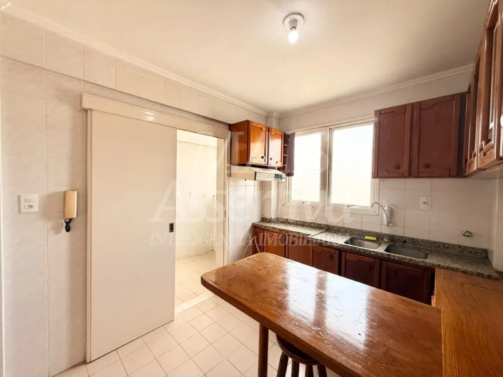 Apartamento semi mobiliado de 2 dormitórios - 10º andar no Centro de Novo Hamburgo 