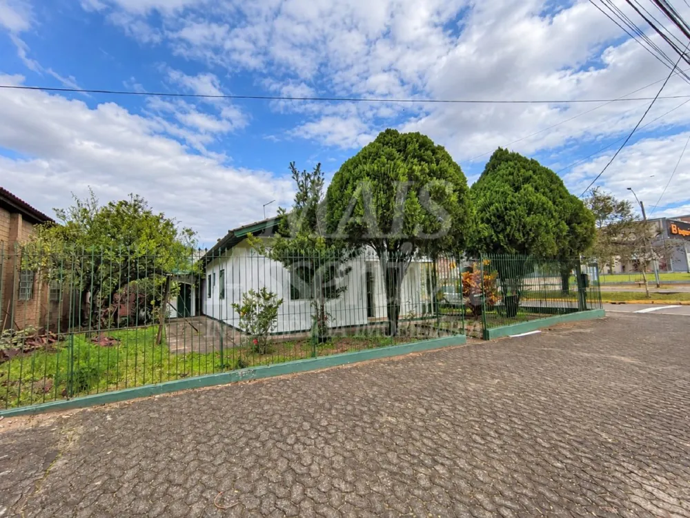 Casa de 3 dormitórios no Centro de Campo Bom - 97m² 