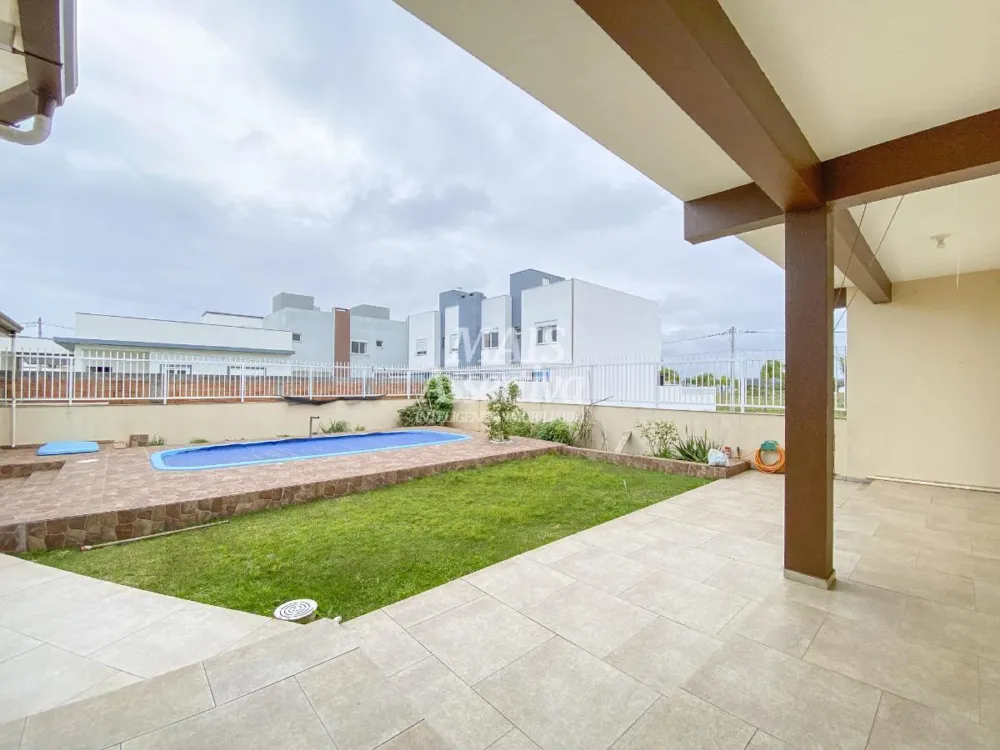 Casa para Venda em Torres / RS no bairro Zona Nova