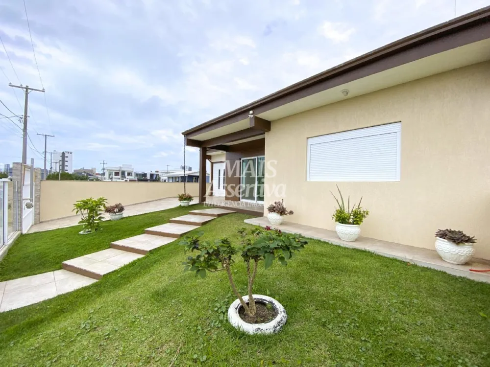 Casa para Venda em Torres / RS no bairro Zona Nova