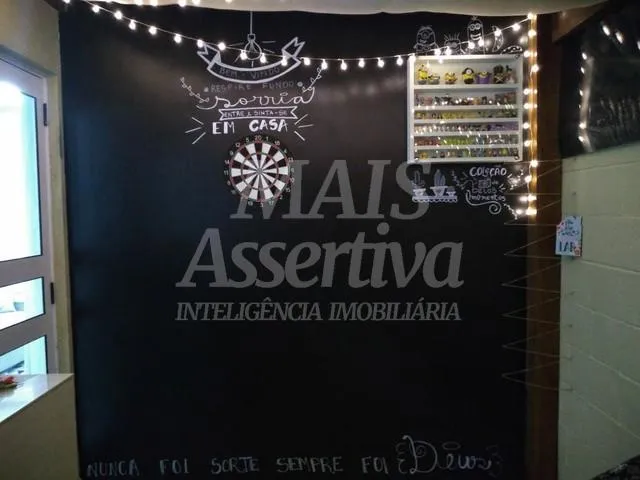 LINDO APARTAMENTO TÉRREO SEMIMOBILIADO PARA VENDA 