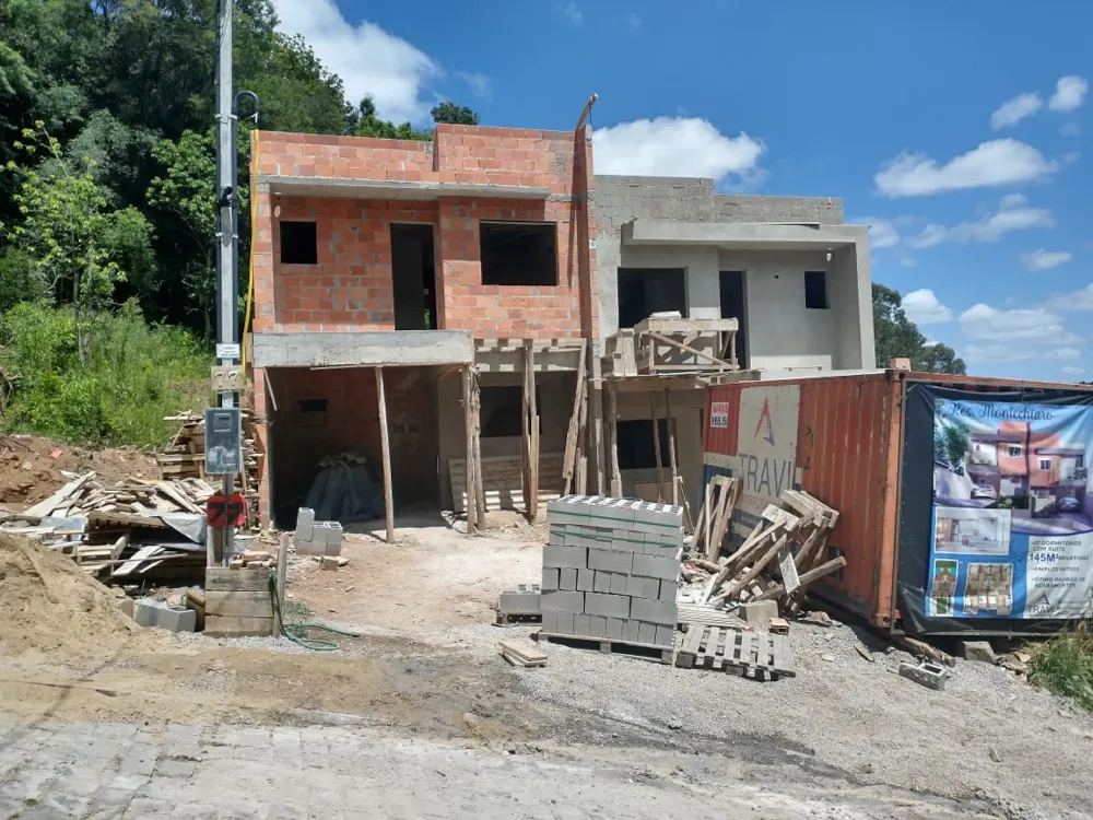 Sobrado Duplex 3 quartos para venda no bairro Santa Catarina em Caxias do Sul