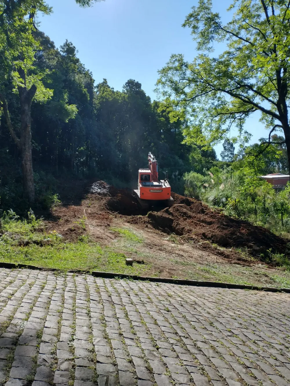 Sobrado Duplex 3 quartos para venda no bairro Santa Catarina em Caxias do Sul