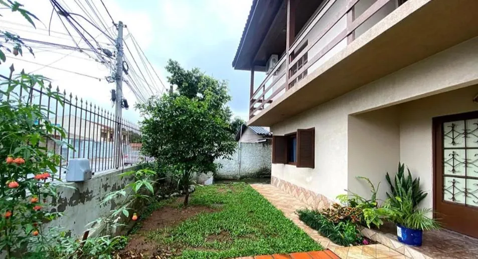 Sobrado para Venda em Novo Hamburgo / RS no bairro Canudos