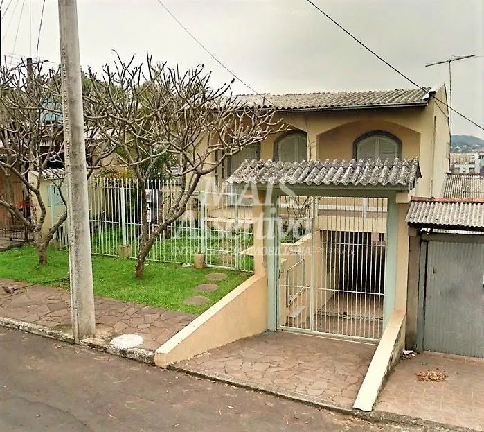 Casa para venda no bairro Rondonia em Novo Hamburgo - 3 dormitórios 
