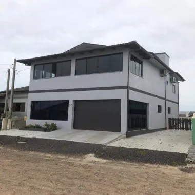 EXCELENTE SOBRADO PARA VENDA EM BALNEÁRIO ARROIO DO SILVA -SC