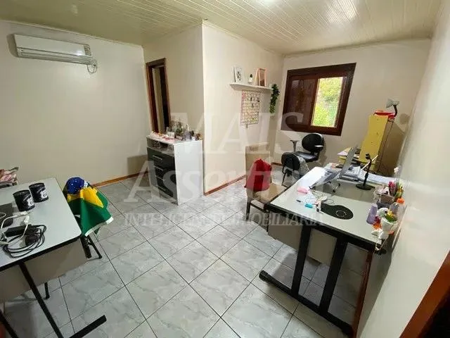 Ótima casa a venda no bairro São Jorge em Novo Hamburgo/RS - 3 Dormitórios