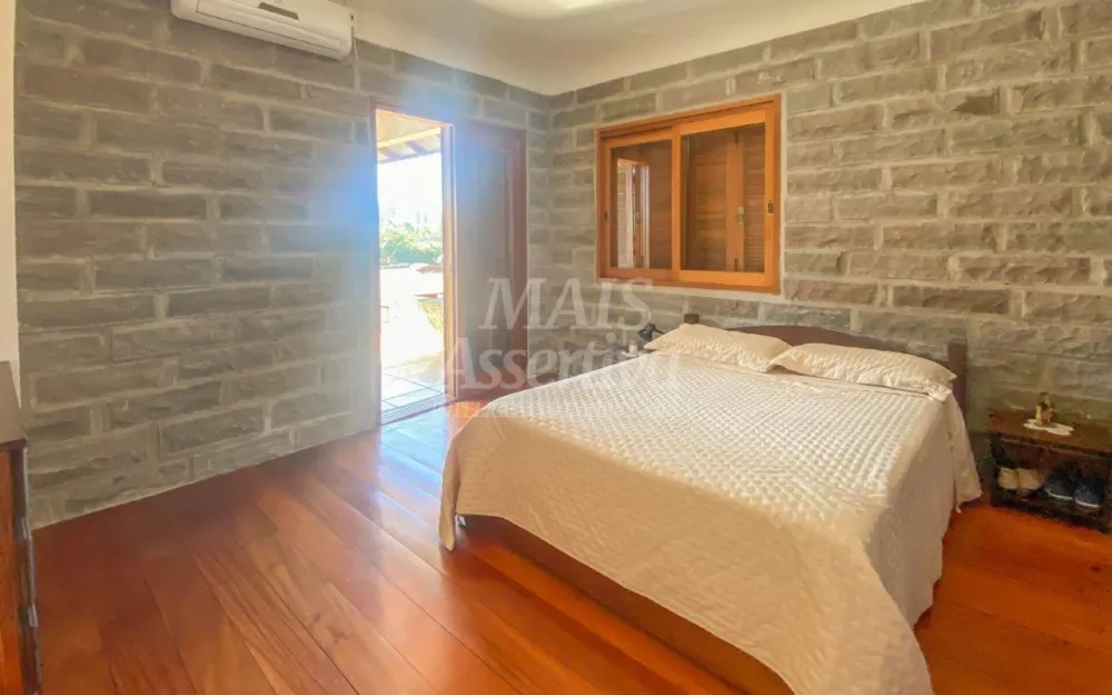 Ótima casa a venda em São João Batista, São Leopoldo/RS - 4 Dormitórios