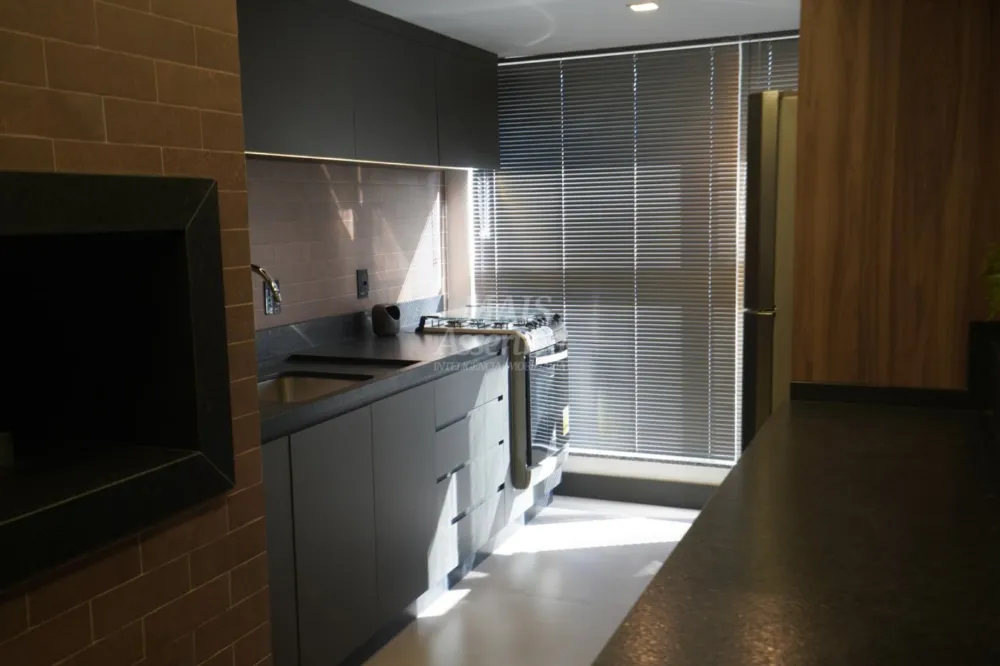 Apartamento novo à venda no Residencial Tharros, em Caxias do Sul-RS.