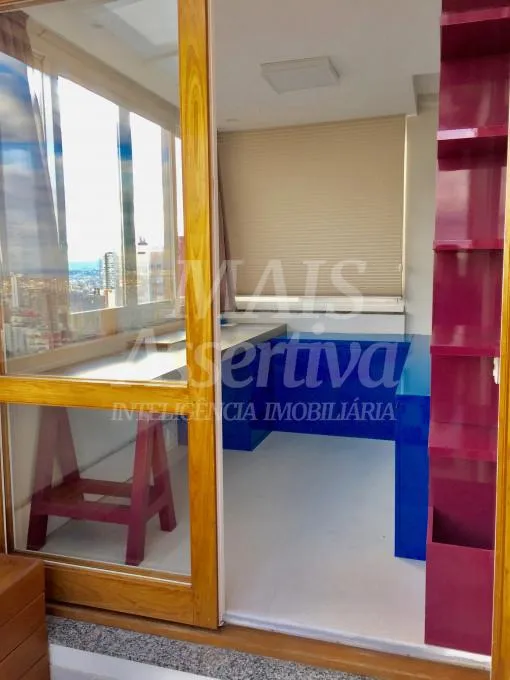 Apartamento Para Venda Mobiliado e Decorado com 03 dormitórios em Novo Hamburgo - Centro