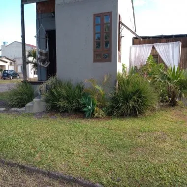 Casa a venda no bairro Quatro Lagos em Arroio do Sal/RS - 2 dormitórios