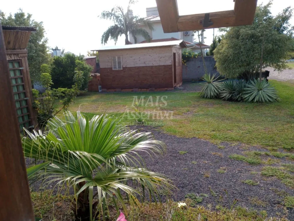 Casa a venda no bairro Quatro Lagos em Arroio do Sal/RS - 2 dormitórios