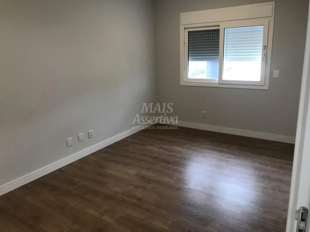 Excelente apartamento de 03 dormitórios e 03 vagas a venda em Novo Hamburgo 