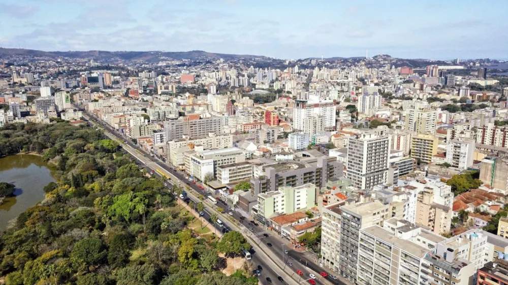  Excelente apartamento com vista à venda em Porto Alegre 