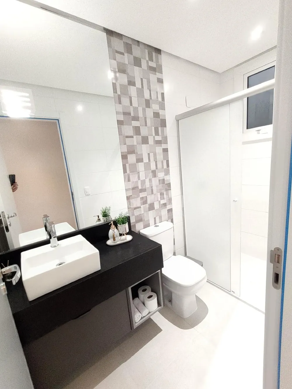 Excelente apartamento a venda 03 dormitórios em Caxias do Sul