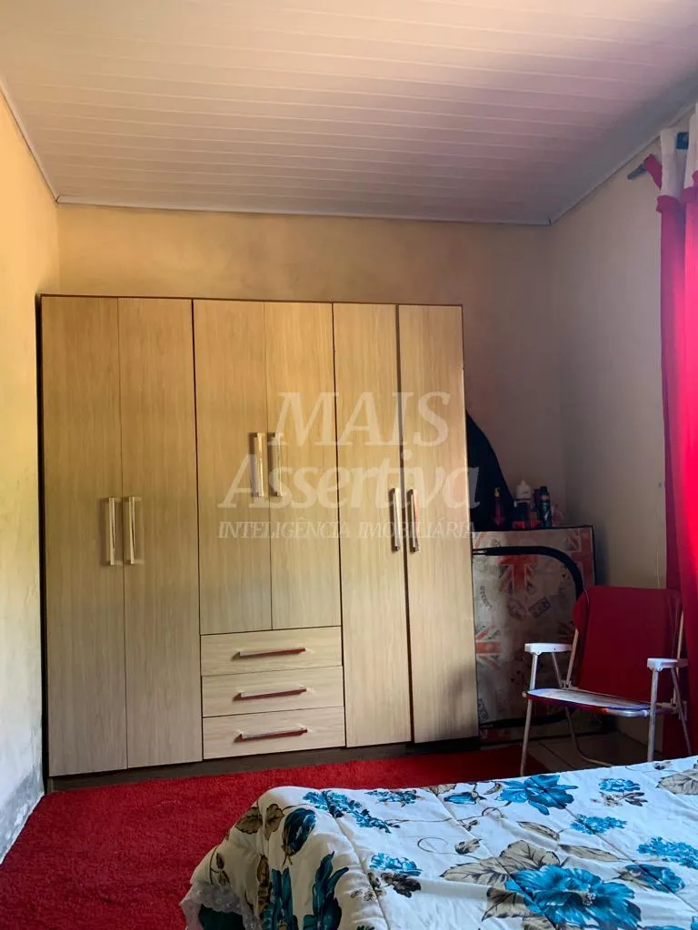 Duas casas a venda em Portão 