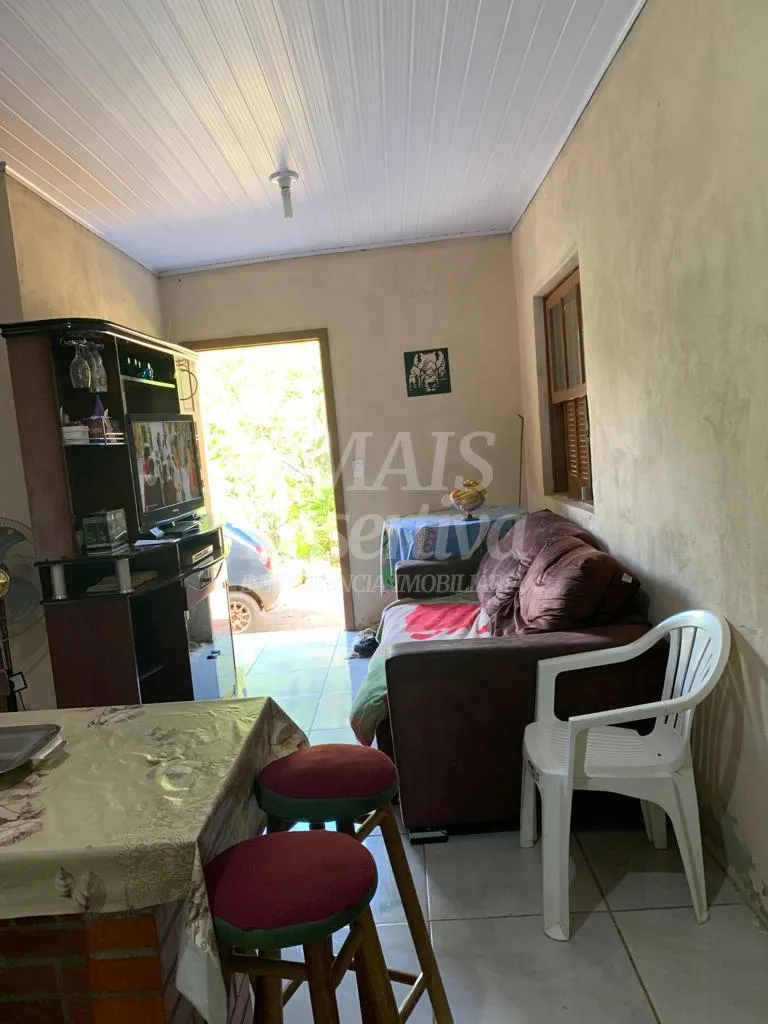 Duas casas a venda em Portão 