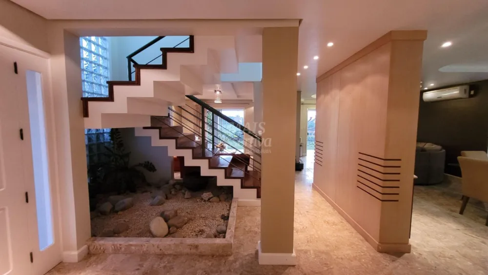 Excelente Casa de esquina para Venda com 389 m² em São Leopoldo