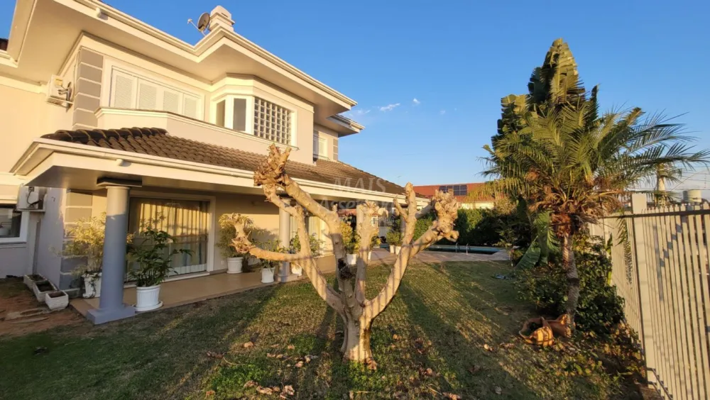 Excelente Casa de esquina para Venda com 389 m² em São Leopoldo