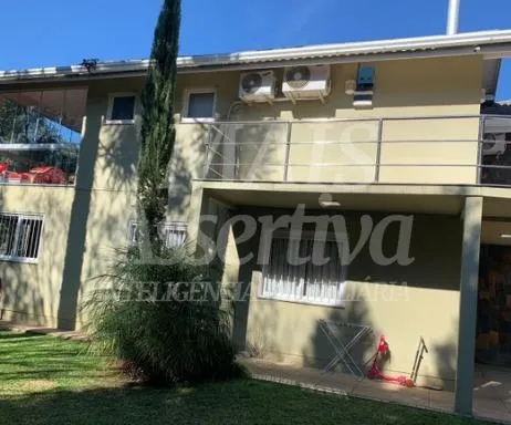 Excelente sobrado a venda no bairro São Lucas em Canela/RS - 4 dormitórios