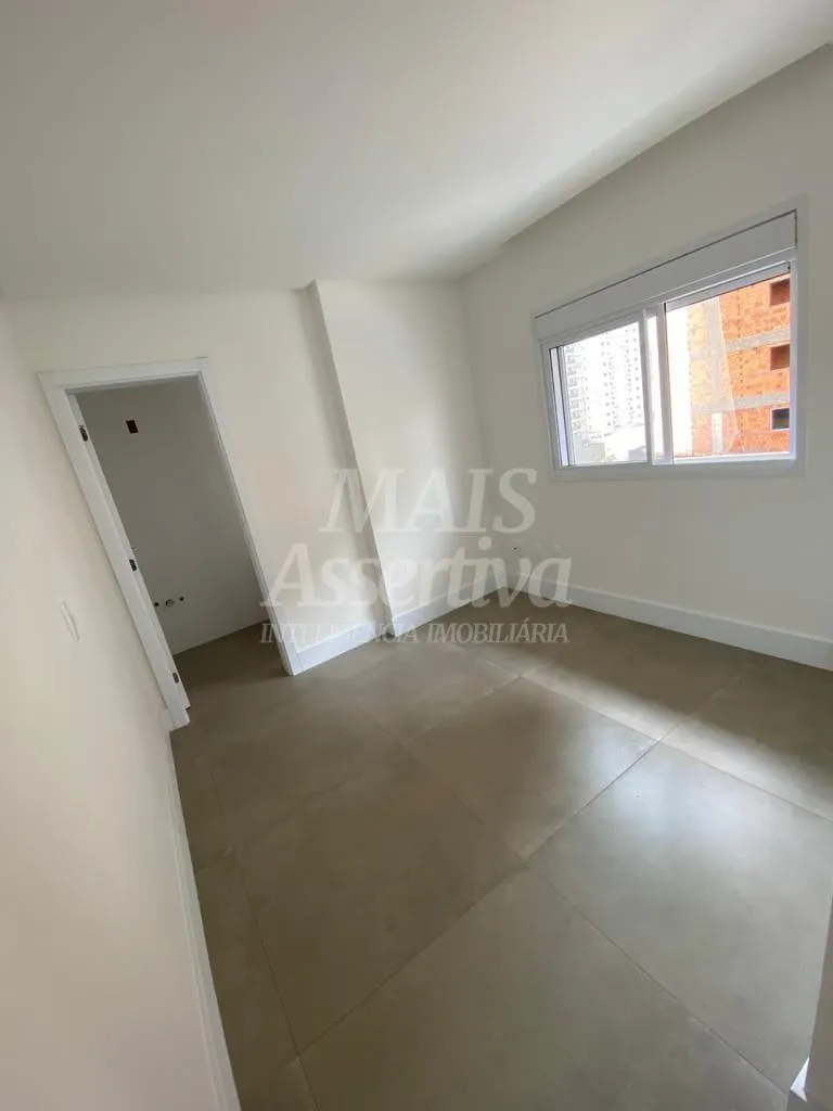 Apartamento para Venda com 03 Suítes em Itapema SC