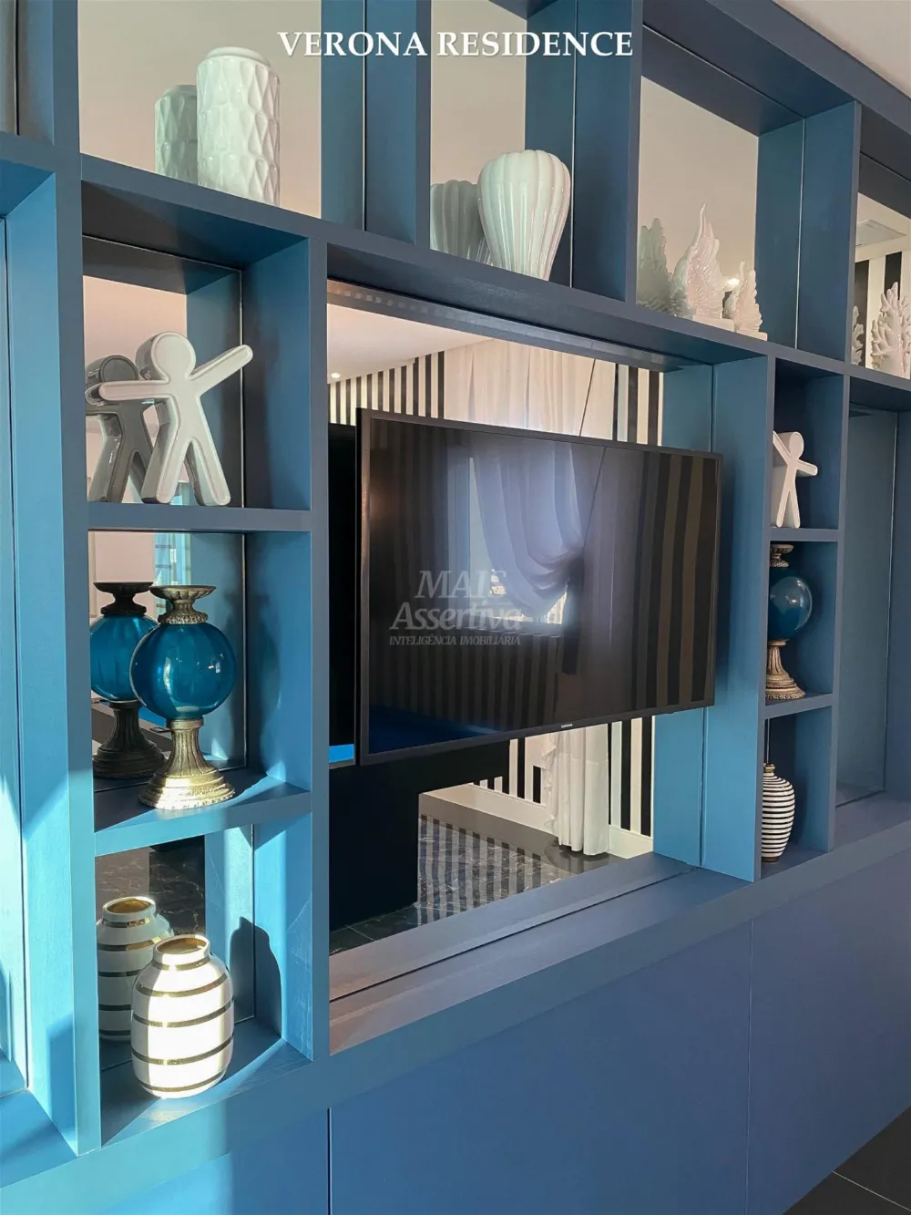 Excelente Apartamento com 03 Suítes para Venda em Itapema Meia Praia