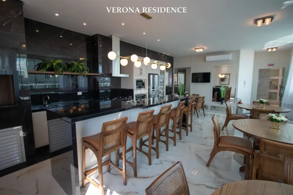 Excelente Apartamento com 03 Suítes para Venda em Itapema Meia Praia