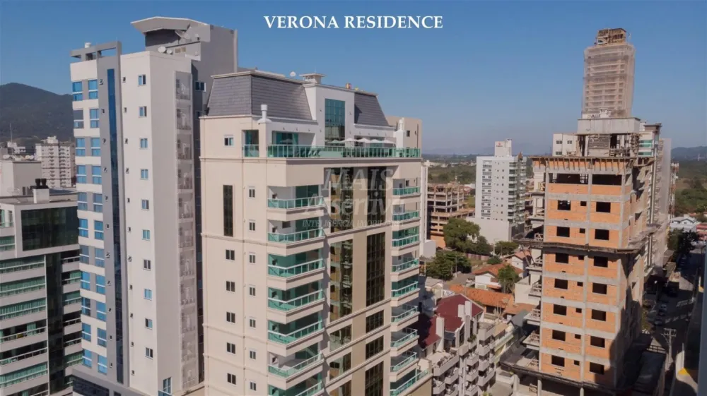 Excelente Apartamento com 03 Suítes para Venda em Itapema Meia Praia