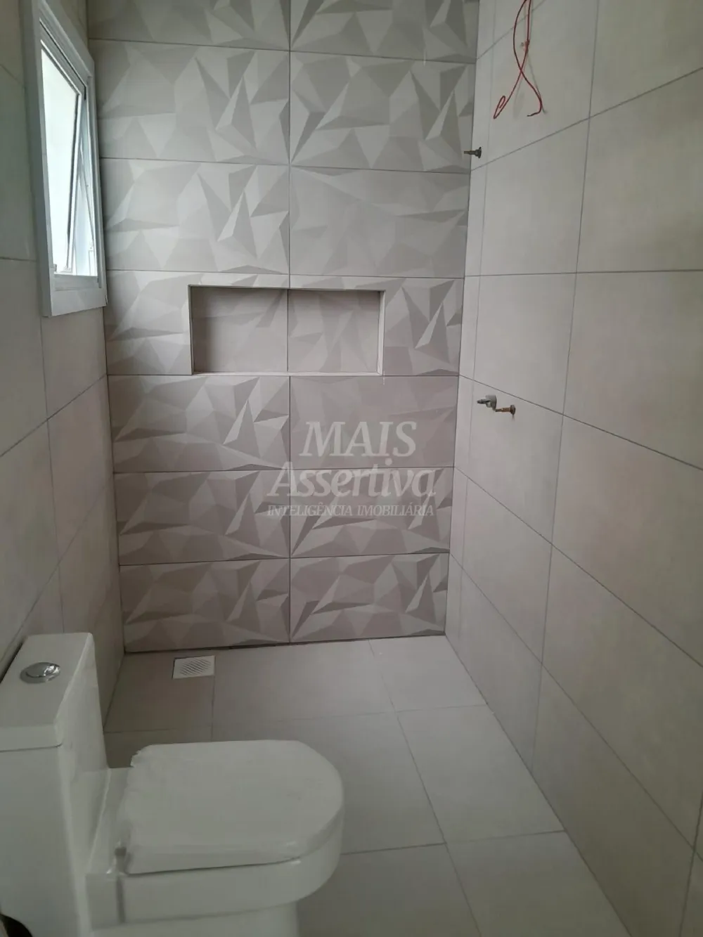 Excelente casa a venda localizada no centro de Tramandaí/RS - 2 dormitórios