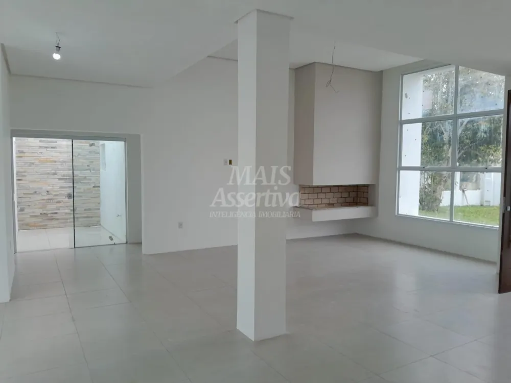 Excelente casa a venda localizada no centro de Tramandaí/RS - 2 dormitórios