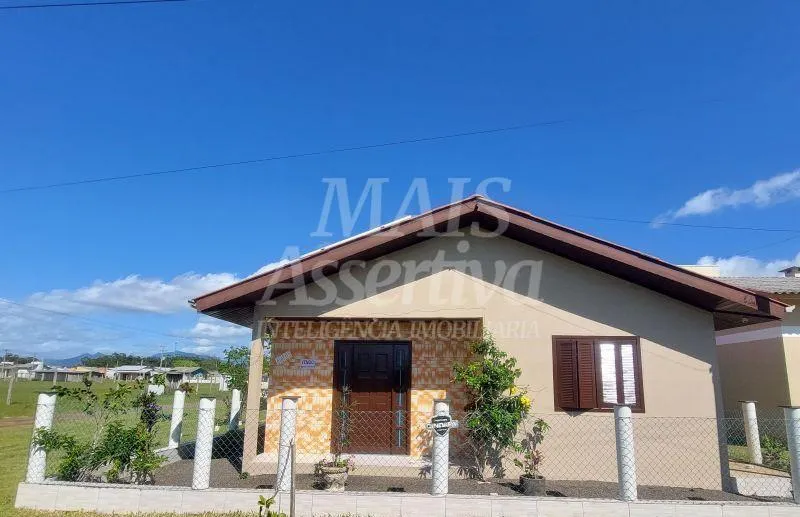 Exclente casa à venda no Balneario em Rondinha, Arroio do Sal - 2 dormitórios.