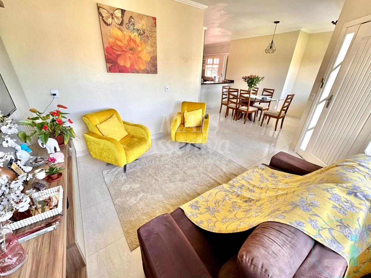 Casa mobiliada para venda em Xangrilá Rainha do Mar