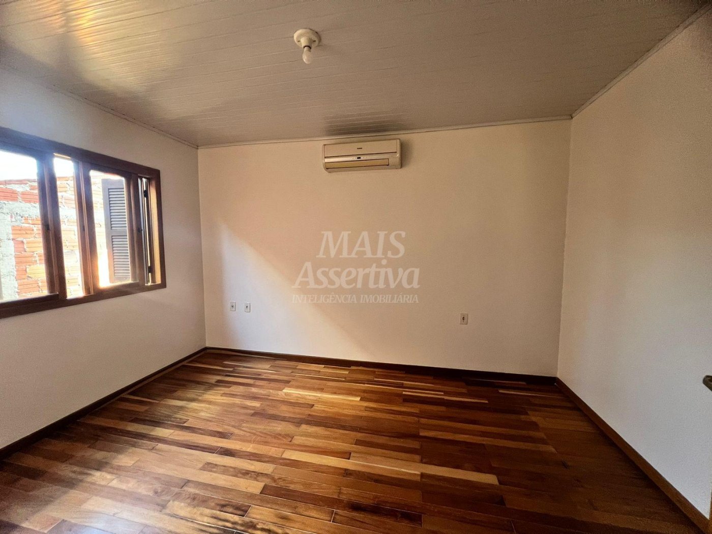 Casa para locação no bairro Firenze em Campo Bom - 2 dormitórios