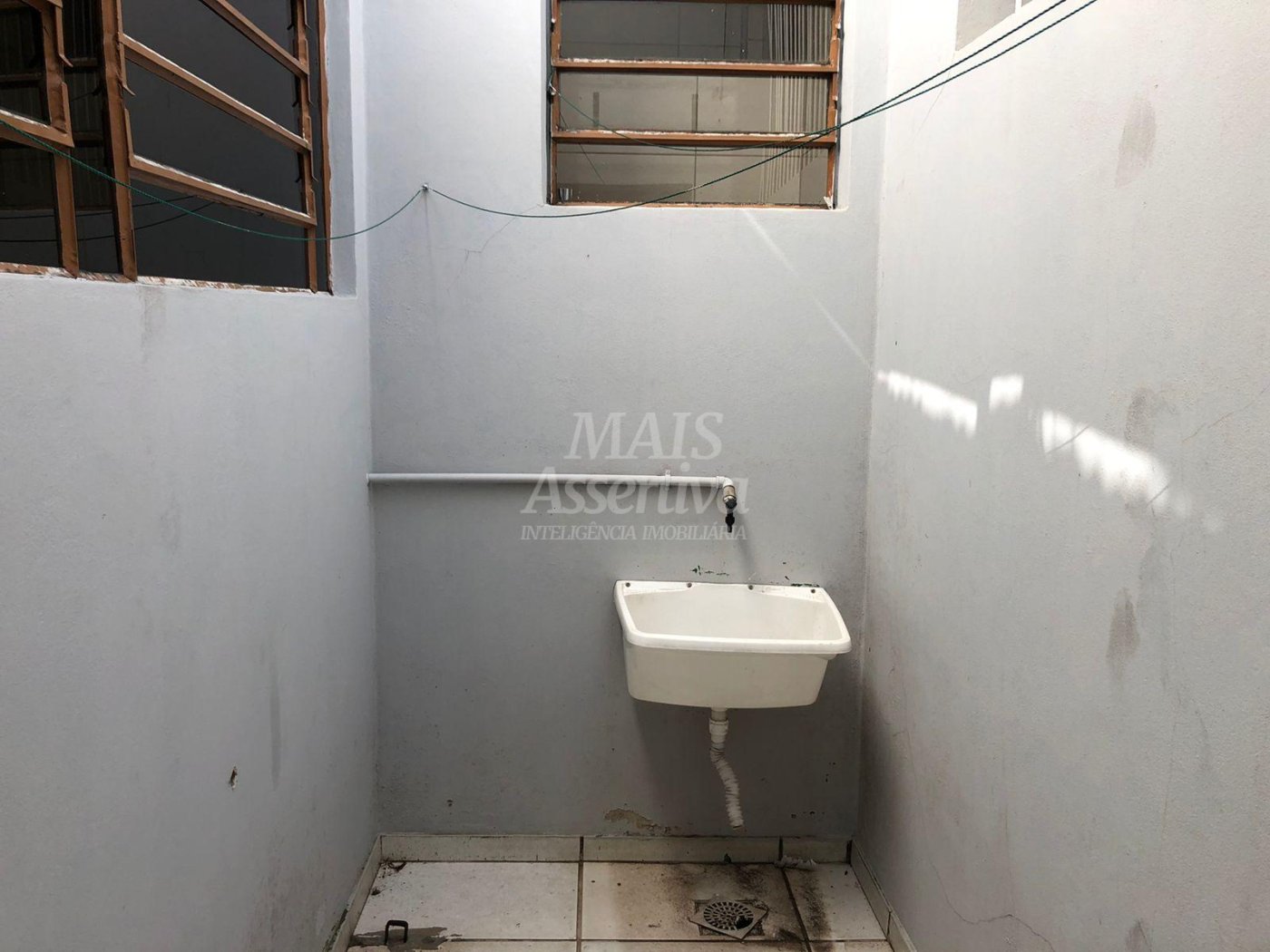 Sala comercial para locação na Bartolomeu de Gusmão, bairro Canudos em Novo Hamburgo 