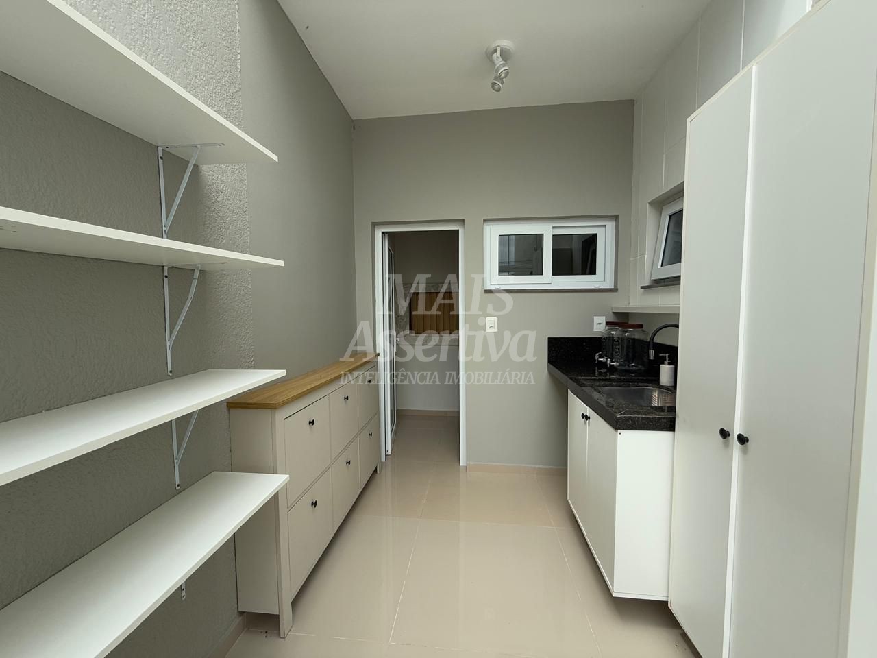 Excelente casa geminada à venda no Balneário Noiva do Mar em Xangri-Lá - Semi Mobiliada
